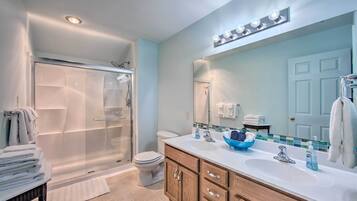 Apartment (3 Bedrooms) | Bathroom