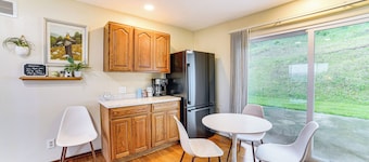 Watch the Sunrise at This Quaint Lake-view Cottage