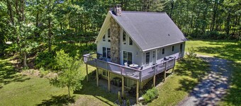 Spacious Home w/ Deck, Grill & Delaware River View