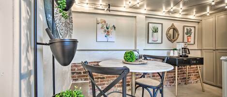 Apartment (0 Bedroom) | Interior