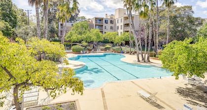 Tranquil Walnut Creek Condo w/ Community Amenities