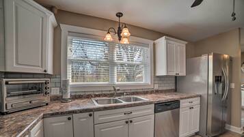 Ketuhar gelombang mikro, ketuhar, dapur, mesin basuh pinggan mangkuk