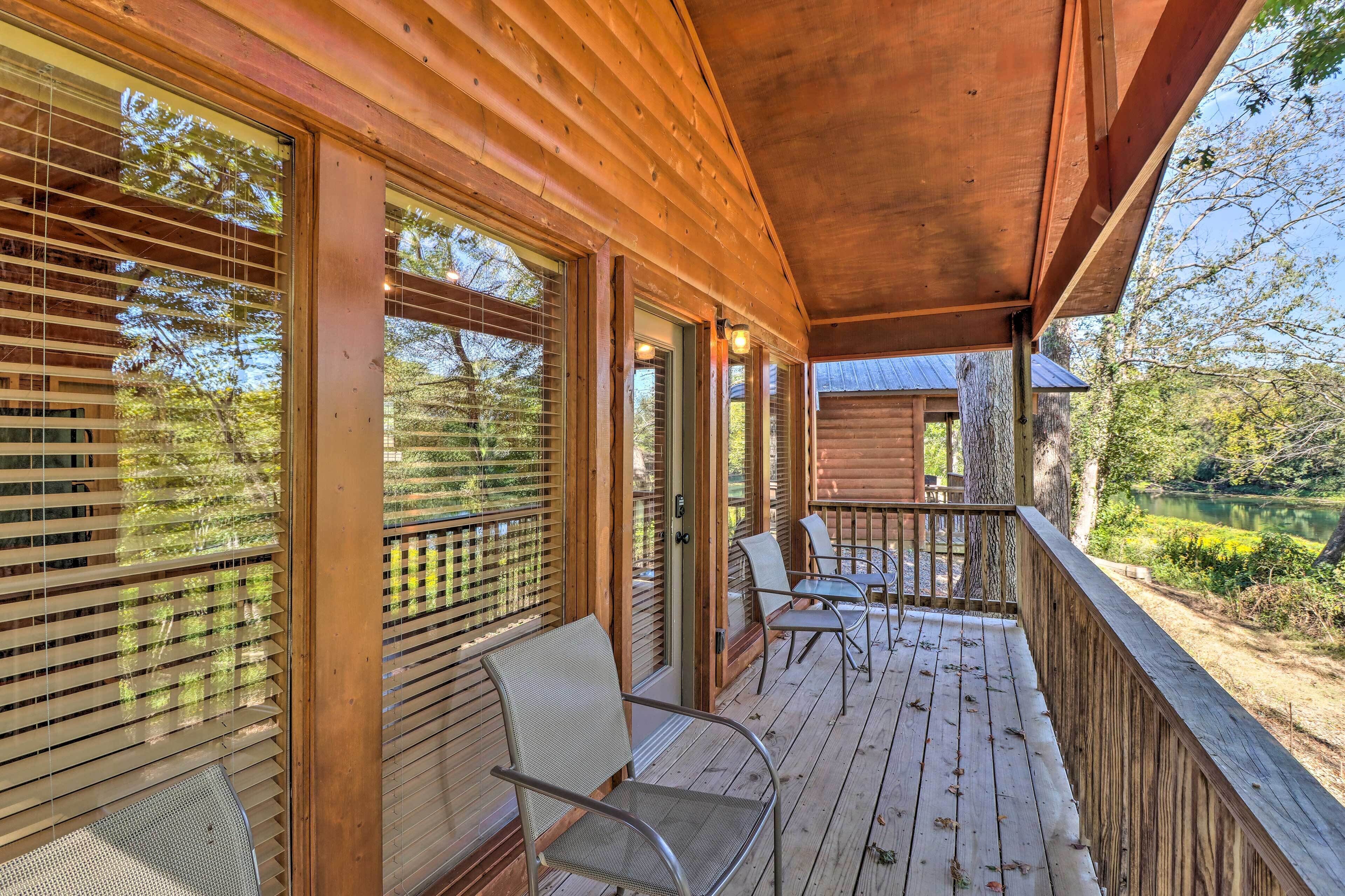 Heber Springs Cabin w/ Deck + River Views!