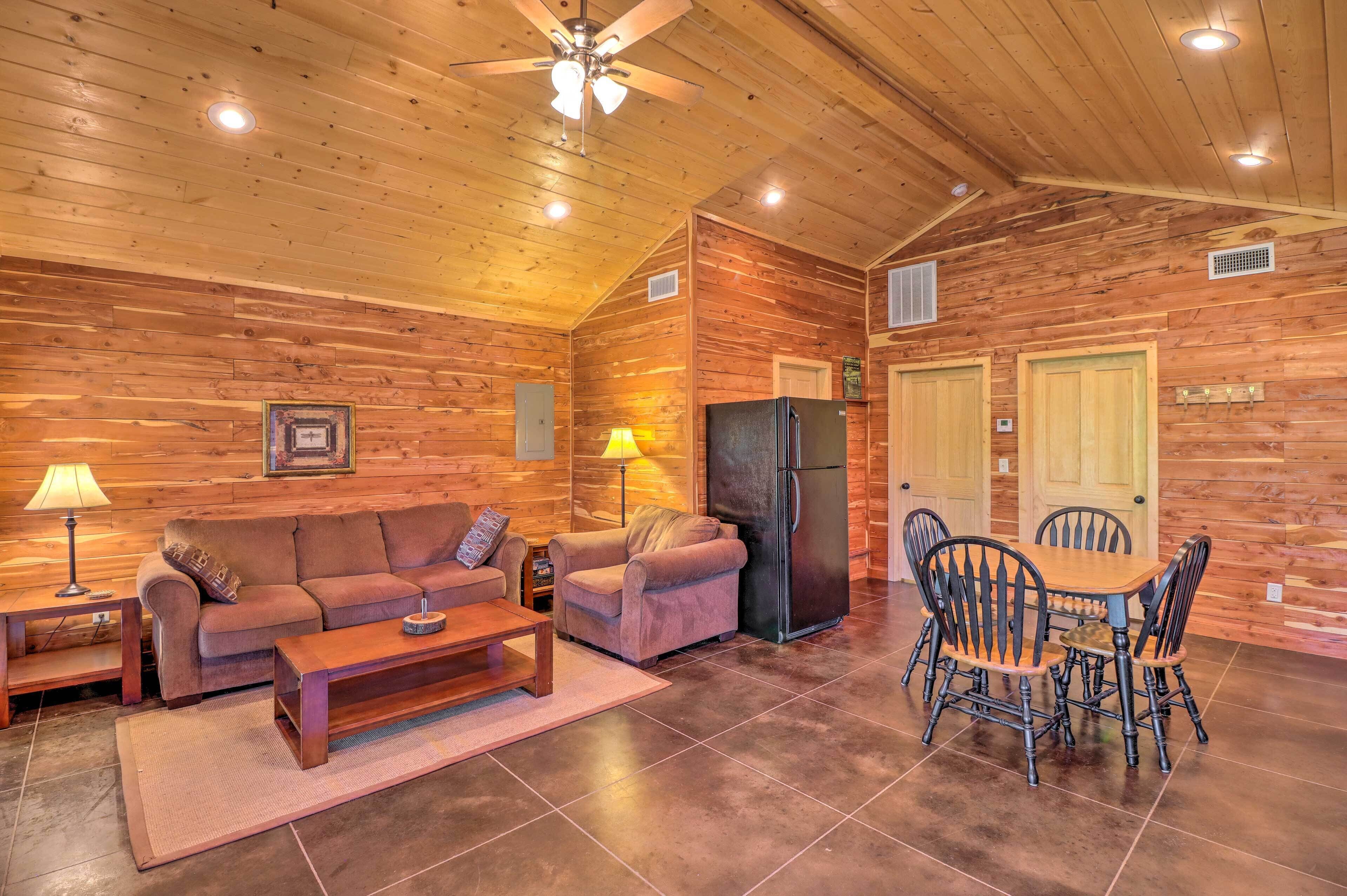 Heber Springs Cabin w/ Deck + River Views!