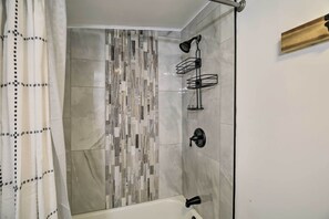 House (2 Bedrooms) | Interior - Updated Bristol Retreat ~ 2 Miles to Downtown! (Bristol)