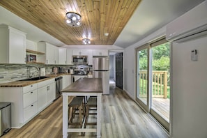 House (2 Bedrooms) | Interior - Updated Bristol Retreat ~ 2 Miles to Downtown! (Bristol)