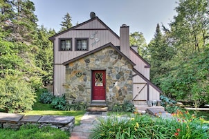 House (4 Bedrooms) | Front of property