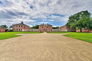 House (2 Bedrooms) | Interior - New Bern Home w/ Yard, Grill + Walkable Location (New Bern)