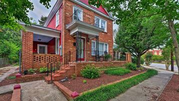 House (2 Bedrooms) | Exterior