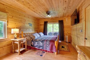 Hus (3 Bedrooms) | 3 sovrum, strykjärn/strykbräda och sängkläder