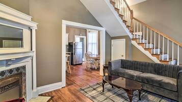 Apartment (3 Bedrooms) | Front of property