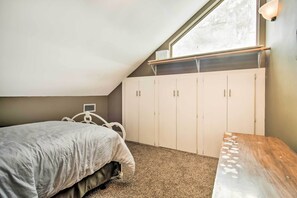 Interior - Stylish Vicksburg Apt w/ Porch - 2 Mi to Casino! (Vicksburg)