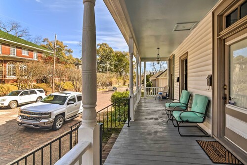 Stylish Vicksburg Apt w/ Porch - 2 Mi to Casino!