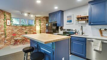 Apartment (0 Bedroom) | Interior