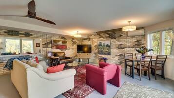 Apartment (0 Bedroom) | Front of property