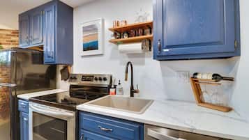 Apartment (0 Bedroom) | Interior