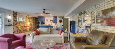 Apartment (0 Bedroom) | Interior