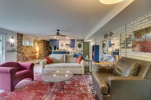 Apartment (0 Bedroom) | Interior