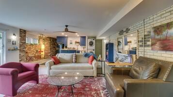 Apartment (0 Bedroom) | Interior