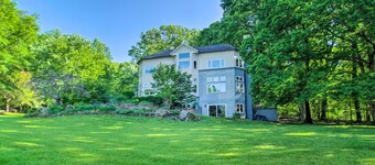 Renovated Studio on 5 Acres - Near Vineyards!