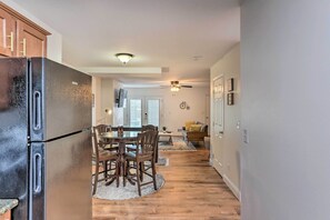 Apartment (3 Bedrooms) | Interior - Welcoming Ohio Getaway < 9 Mi to Dtwn Toldeo! (Toledo)