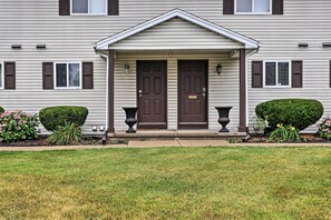 Apartment (3 Bedrooms) | Interior - Welcoming Ohio Getaway < 9 Mi to Dtwn Toldeo! (Toledo)