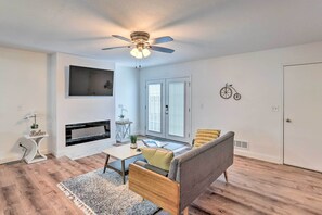Apartment (3 Bedrooms) | Interior - Welcoming Ohio Getaway < 9 Mi to Dtwn Toldeo! (Toledo)