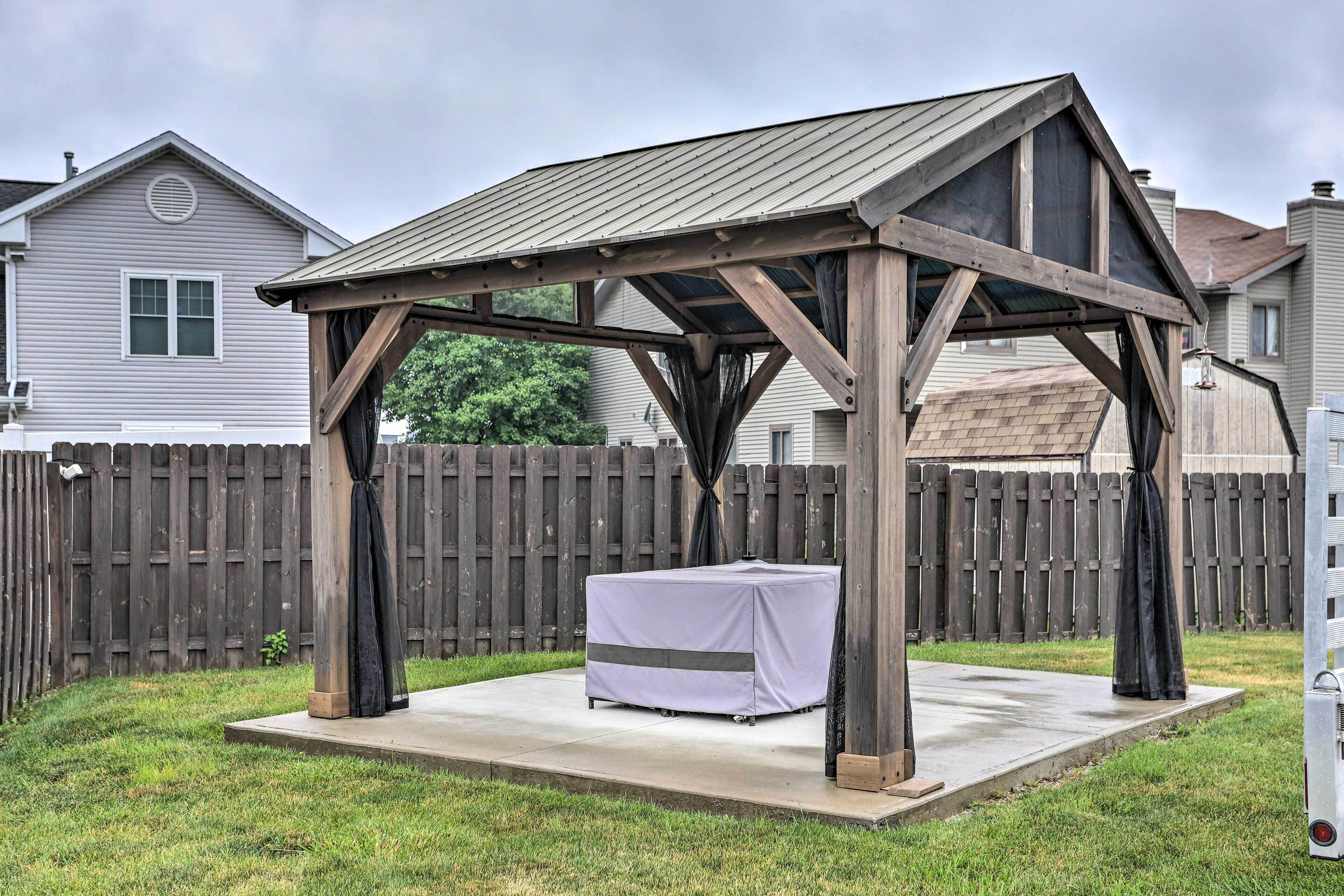 Welcoming Ohio Getaway < 9 Mi to Dtwn Toldeo!