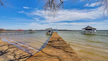 House (3 Bedrooms) | Front of property