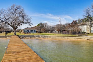 Interior - Private Beach & Dock: Home on Eagle Mountain Lake (Azle)