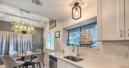 Gorgeous Austin Getaway w/ Fire Pit ~ 8 Mi to Dtwn