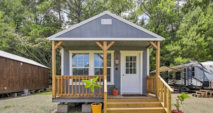 Stylish Woodville Cabin: Fishing Dock Access!
