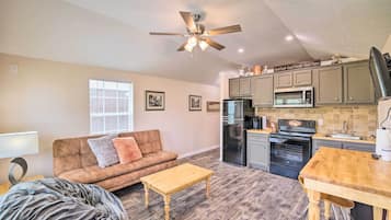 House (1 Bedroom) | Interior