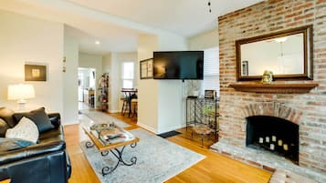 Apartment (2 Bedrooms) | Front of property