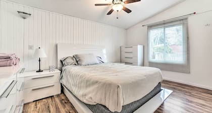 Bright Ann Arbor Home w/ Yard, 3 Mi to U of M