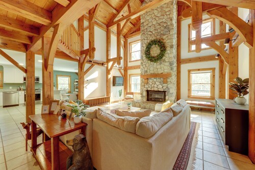 Waterfront Lakes Region Home on Private Cove!