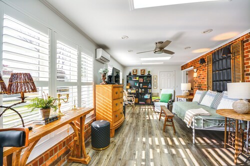 4 Mi to Dtwn: Spacious Suite in Mount Airy
