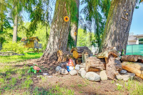 Fire Pit + Patio: Peaceful Port Angeles Escape!