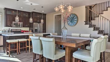 Nhà (4 Bedrooms) | Nội thất