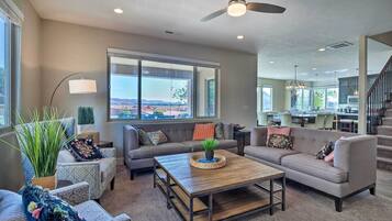 House (4 Bedrooms) | Interior