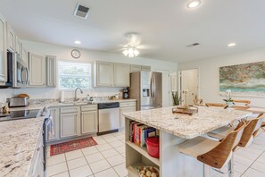 House (2 Bedrooms) | Interior - 'the Palm' Bay St. Louis Home - Walk to Beach! (Waveland)