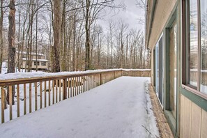 House (3 Bedrooms) | Interior - Cozy Lake Ariel Home w/ Community Amenities! (Lake Ariel)