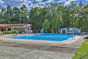 House (3 Bedrooms) | Interior - Cozy Lake Ariel Home w/ Community Amenities! (Lake Ariel)