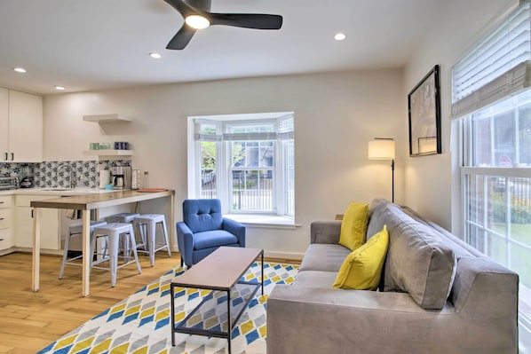 Apartment (1 Bedroom) | Living area | Fireplace