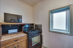 Apartment (0 Bedroom) | Interior