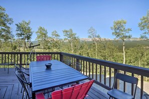House (4 Bedrooms) | Interior - Spacious Fairplay Cabin w/ Views ~ 21 Mi to Breck! (Alma)