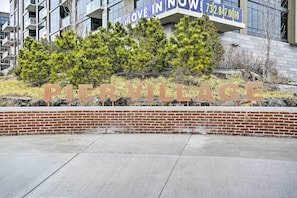 Interior - Long Branch Apartment: 1 Mi to Beach, Pier Village (Long Branch)
