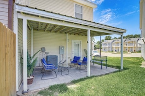 Apartment (3 Bedrooms) | Interior - Walk to Beach: Gulfport Retreat w/ Patio (Gulfport)
