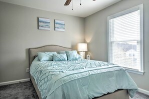 House (5 Bedrooms) | Interior - Fenced Yard & Ping-pong Table: Spacious Graham Gem (Graham)