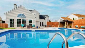 House (5 Bedrooms) | Front of property